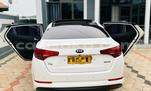 Acheter Occasion Voiture Kia K5 Blanc à Byumba, Byumba Acheter Occasion Voiture Kia K5 Blanc à Byumba, Byumba