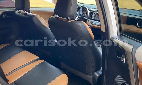 اشتري مستعمل Toyota RAV4 Autre سيارة في Cyangugu في Cyangugu اشتري مستعمل Toyota RAV4 Autre سيارة في Cyangugu في Cyangugu
