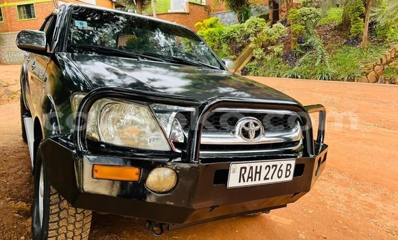 Buy Used Toyota Hilux Black Car in Gasarenda in Rwanda Buy Used Toyota Hilux Black Car in Gasarenda in Rwanda