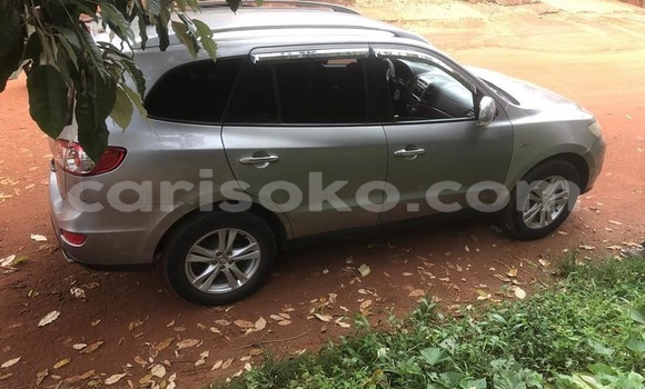 Sayi Na hannu Hyundai Santa Fe Autre Mota in Gicumbi a Rwanda Sayi Na hannu Hyundai Santa Fe Autre Mota in Gicumbi a Rwanda