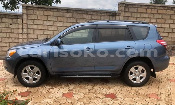 Sayi Na hannu Toyota RAV4 Noir Mota in Cyangugu a Cyangugu Sayi Na hannu Toyota RAV4 Noir Mota in Cyangugu a Cyangugu