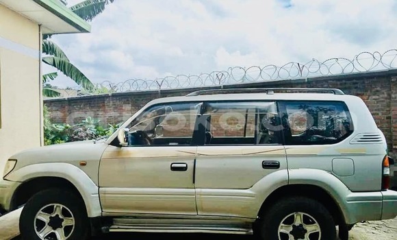 Sayi Na hannu Toyota Land Cruiser Autre Mota in Cyangugu a Cyangugu Sayi Na hannu Toyota Land Cruiser Autre Mota in Cyangugu a Cyangugu