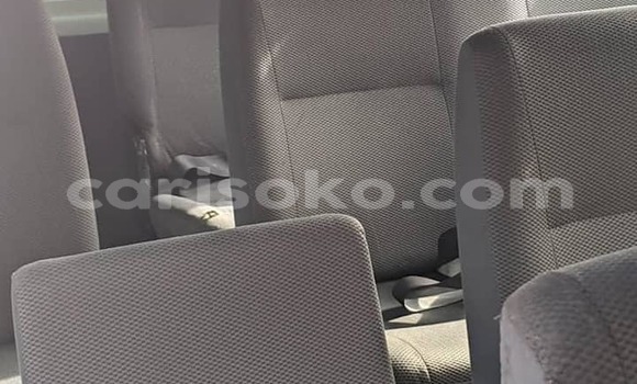 Sayi Na hannu Toyota Hiace Blanc Mota in Byumba a Byumba Sayi Na hannu Toyota Hiace Blanc Mota in Byumba a Byumba