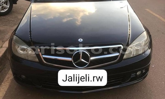 Sayi Na hannu Mercedes-Benz 230 Noir Mota in Cyangugu a Cyangugu Sayi Na hannu Mercedes-Benz 230 Noir Mota in Cyangugu a Cyangugu