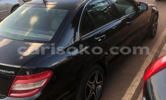 Sayi Na hannu Mercedes-Benz 230 Noir Mota in Cyangugu a Cyangugu Sayi Na hannu Mercedes-Benz 230 Noir Mota in Cyangugu a Cyangugu