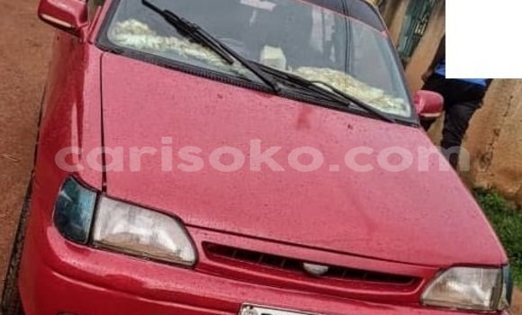 Acheter Occasion Voiture Toyota Starlet Rouge à Gasarenda, Rwanda