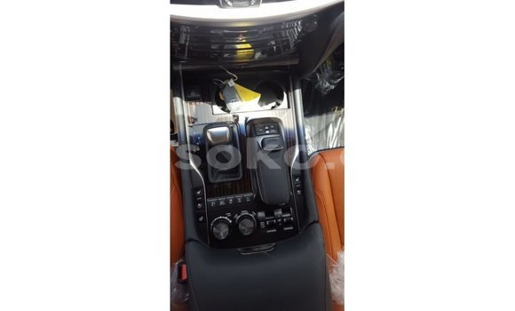 Acheter Import Voiture Toyota Land Cruiser Noir à Import - Dubai, Rwanda Acheter Import Voiture Toyota Land Cruiser Noir à Import - Dubai, Rwanda