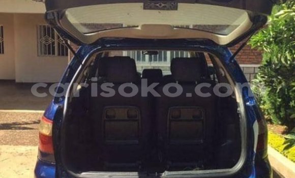 اشتري مستعمل Toyota Avensis Bleu سيارة في Cyangugu في Cyangugu اشتري مستعمل Toyota Avensis Bleu سيارة في Cyangugu في Cyangugu