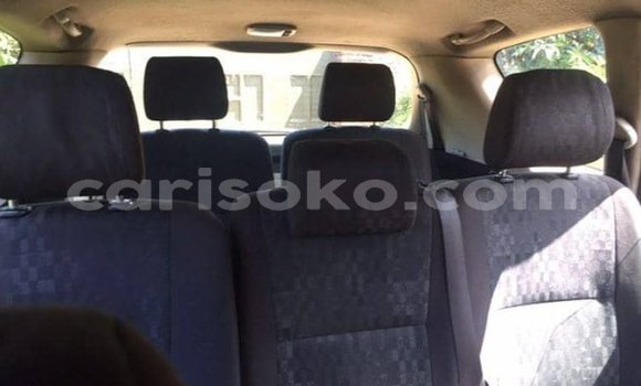 اشتري مستعمل Toyota Avensis Bleu سيارة في Cyangugu في Cyangugu اشتري مستعمل Toyota Avensis Bleu سيارة في Cyangugu في Cyangugu