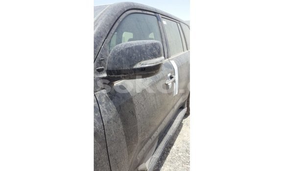 Acheter Import Voiture Toyota Land Cruiser Noir à Import - Dubai, Rwanda Acheter Import Voiture Toyota Land Cruiser Noir à Import - Dubai, Rwanda