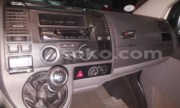 اشتري مستعمل Volkswagen Transporter Blanc سيارة في Gasarenda في Rwanda اشتري مستعمل Volkswagen Transporter Blanc سيارة في Gasarenda في Rwanda