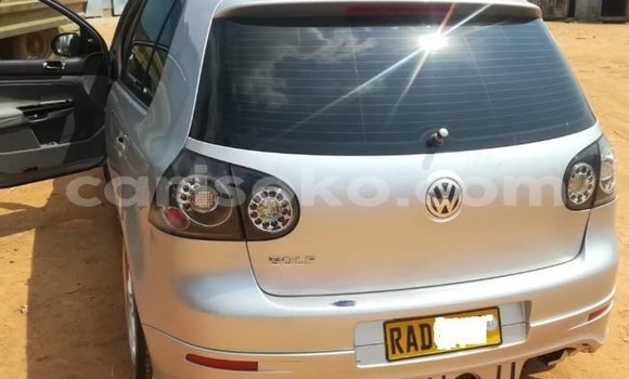اشتري مستعمل Volkswagen Golf Autre سيارة في Gasarenda في Rwanda اشتري مستعمل Volkswagen Golf Autre سيارة في Gasarenda في Rwanda