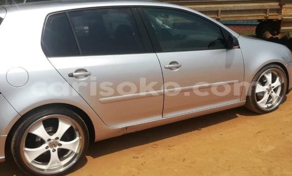 اشتري مستعمل Volkswagen Golf Autre سيارة في Gasarenda في Rwanda اشتري مستعمل Volkswagen Golf Autre سيارة في Gasarenda في Rwanda