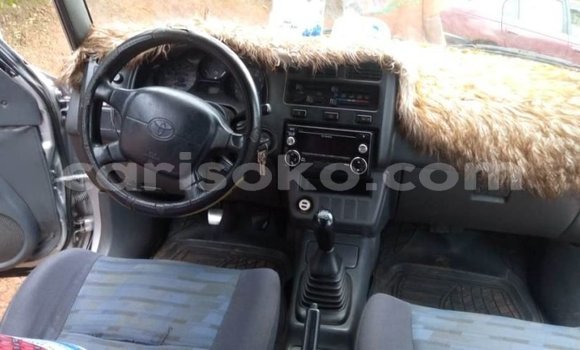اشتري مستعمل Toyota RAV4 Autre سيارة في Cyangugu في Cyangugu اشتري مستعمل Toyota RAV4 Autre سيارة في Cyangugu في Cyangugu