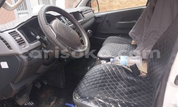 اشتري مستعمل Toyota Vanguard Blanc سيارة في Gasarenda في Rwanda اشتري مستعمل Toyota Vanguard Blanc سيارة في Gasarenda في Rwanda