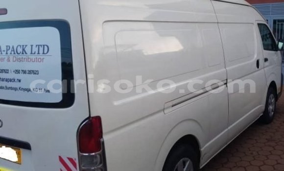 اشتري مستعمل Toyota Vanguard Blanc سيارة في Gasarenda في Rwanda اشتري مستعمل Toyota Vanguard Blanc سيارة في Gasarenda في Rwanda