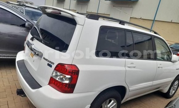 اشتري مستعمل Toyota Highlander Blanc سيارة في Byumba في Byumba اشتري مستعمل Toyota Highlander Blanc سيارة في Byumba في Byumba