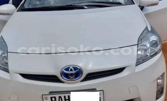 Acheter Occasion Voiture Toyota Prius Blanc à Gasarenda, Rwanda