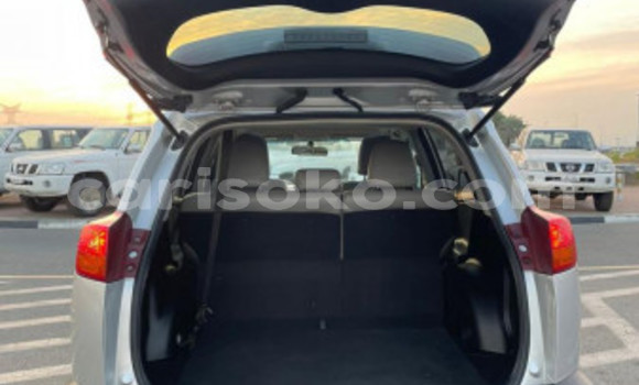 Sayi Na hannu Toyota RAV4 Gris Mota in Karongi a Rwanda Sayi Na hannu Toyota RAV4 Gris Mota in Karongi a Rwanda