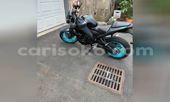 Sayi Na hannu Yamada Yexiang Autre Motsi in Byumba a Byumba Sayi Na hannu Yamada Yexiang Autre Motsi in Byumba a Byumba