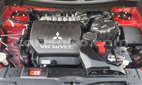 اشتري مستعمل Mitsubishi Outlander Rouge سيارة في Kigali في Rwanda اشتري مستعمل Mitsubishi Outlander Rouge سيارة في Kigali في Rwanda