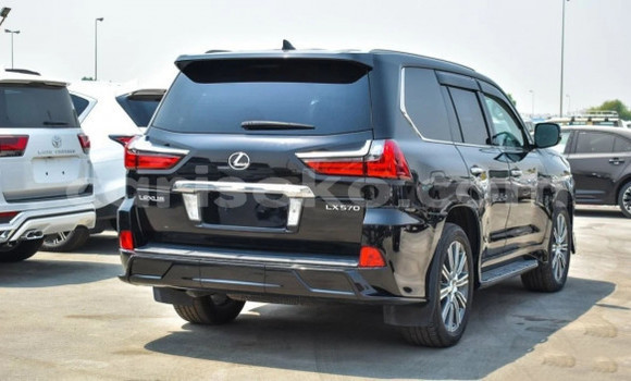 اشتري مستعمل Lexus LX 570 Noir سيارة في Cyangugu في Cyangugu اشتري مستعمل Lexus LX 570 Noir سيارة في Cyangugu في Cyangugu