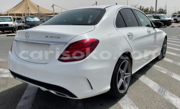 Sayi Na hannu Mercedes-Benz C–Class Blanc Mota in Muhanga a Rwanda Sayi Na hannu Mercedes-Benz C–Class Blanc Mota in Muhanga a Rwanda
