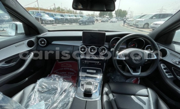 Sayi Na hannu Mercedes-Benz C–Class Blanc Mota in Muhanga a Rwanda Sayi Na hannu Mercedes-Benz C–Class Blanc Mota in Muhanga a Rwanda