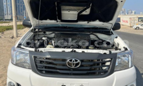 Sayi Na hannu Toyota Hilux Blanc Mota in Gasarenda a Rwanda Sayi Na hannu Toyota Hilux Blanc Mota in Gasarenda a Rwanda