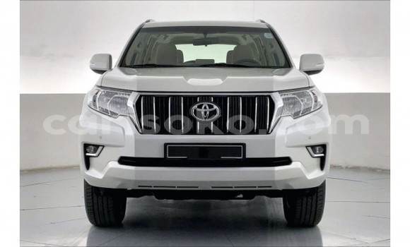 Sayi Na hannu Toyota Land Cruiser Prado Blanc Mota in Kigali a Rwanda Sayi Na hannu Toyota Land Cruiser Prado Blanc Mota in Kigali a Rwanda