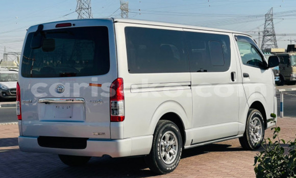 Sayi Na hannu Toyota Hiace Gris Mota in Gicumbi a Rwanda Sayi Na hannu Toyota Hiace Gris Mota in Gicumbi a Rwanda