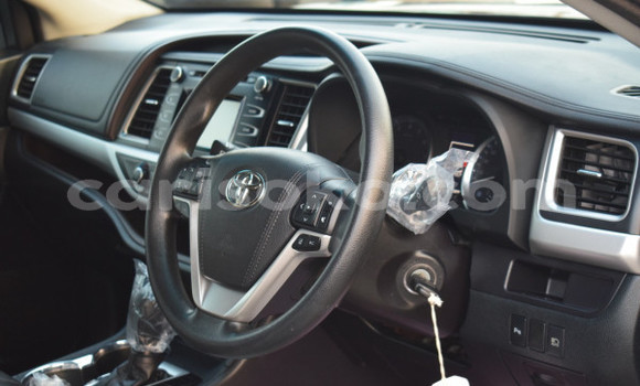 Sayi Na hannu Toyota Kluger Autre Mota in Kigali a Rwanda Sayi Na hannu Toyota Kluger Autre Mota in Kigali a Rwanda
