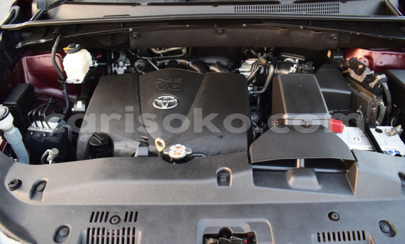 Sayi Na hannu Toyota Kluger Autre Mota in Kigali a Rwanda Sayi Na hannu Toyota Kluger Autre Mota in Kigali a Rwanda