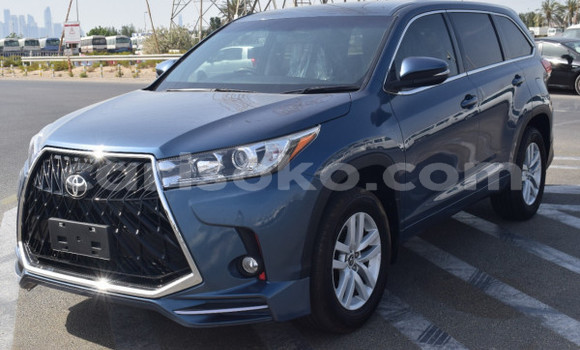 Sayi Na hannu Toyota Kluger Autre Mota in Kigali a Rwanda Sayi Na hannu Toyota Kluger Autre Mota in Kigali a Rwanda