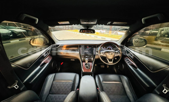 Sayi Na hannu Toyota Harrier Blanc Mota in Kigali a Rwanda Sayi Na hannu Toyota Harrier Blanc Mota in Kigali a Rwanda