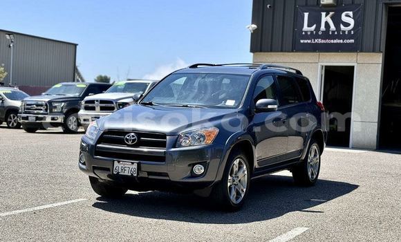 اشتري مستعمل Toyota RAV4 Autre سيارة في Kibeho في Rwanda اشتري مستعمل Toyota RAV4 Autre سيارة في Kibeho في Rwanda