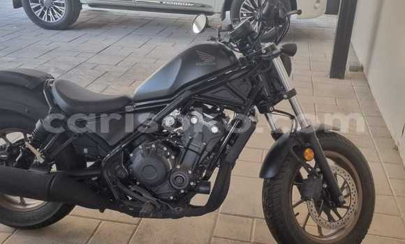 Acheter Occasion Moto Honda Rebel Noir à Kigali, Rwanda