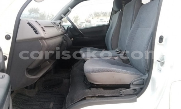 Sayi Na hannu Toyota Hiace Blanc Mota in Kigali a Rwanda Sayi Na hannu Toyota Hiace Blanc Mota in Kigali a Rwanda