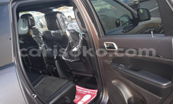 Sayi Na hannu Jeep Grand Cherokee Autre Mota in Import - Dubai a Rwanda Sayi Na hannu Jeep Grand Cherokee Autre Mota in Import - Dubai a Rwanda