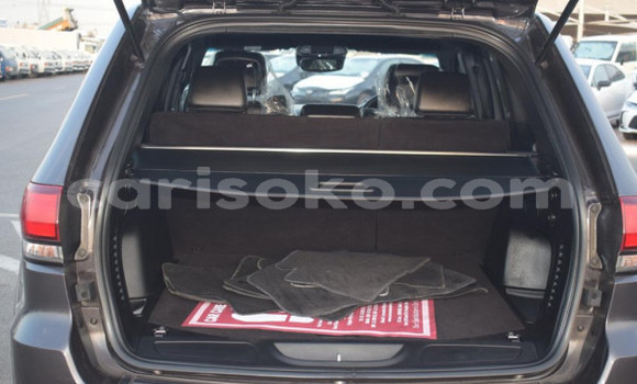 Sayi Na hannu Jeep Grand Cherokee Autre Mota in Import - Dubai a Rwanda Sayi Na hannu Jeep Grand Cherokee Autre Mota in Import - Dubai a Rwanda