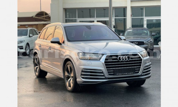 Sayi Na hannu Audi Q7 Gris Mota in Import - Dubai a Rwanda Sayi Na hannu Audi Q7 Gris Mota in Import - Dubai a Rwanda