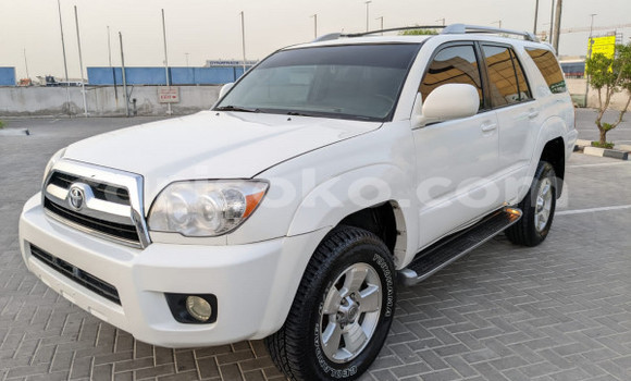 Sayi Na hannu Toyota 4Runner Blanc Mota in Kigali a Rwanda Sayi Na hannu Toyota 4Runner Blanc Mota in Kigali a Rwanda