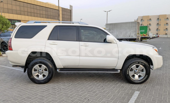 Sayi Na hannu Toyota 4Runner Blanc Mota in Kigali a Rwanda Sayi Na hannu Toyota 4Runner Blanc Mota in Kigali a Rwanda