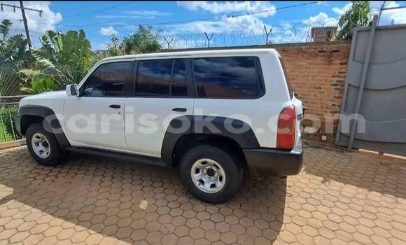Buy Used Nissan Patrol White Car in Kigali in Rwanda Buy Used Nissan Patrol White Car in Kigali in Rwanda