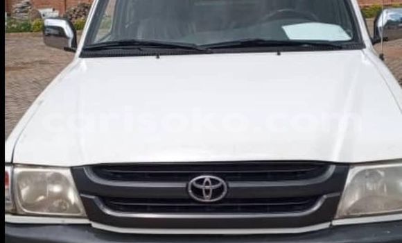 Buy Used Toyota Hilux White Car in Kigali in Rwanda Buy Used Toyota Hilux White Car in Kigali in Rwanda