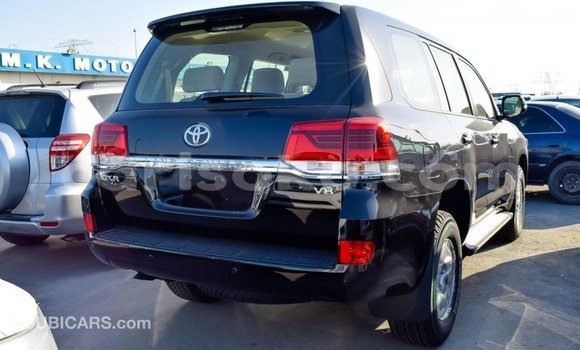 Acheter Import Voiture Toyota Land Cruiser Noir à Import - Dubai, Rwanda Acheter Import Voiture Toyota Land Cruiser Noir à Import - Dubai, Rwanda