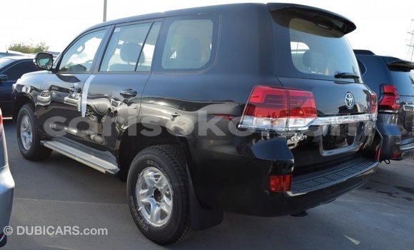 Acheter Import Voiture Toyota Land Cruiser Noir à Import - Dubai, Rwanda Acheter Import Voiture Toyota Land Cruiser Noir à Import - Dubai, Rwanda