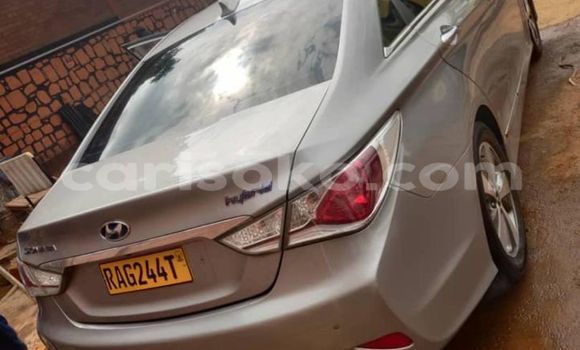 Buy Used Hyundai Santa Fe Other Car in Kigali in Rwanda Buy Used Hyundai Santa Fe Other Car in Kigali in Rwanda