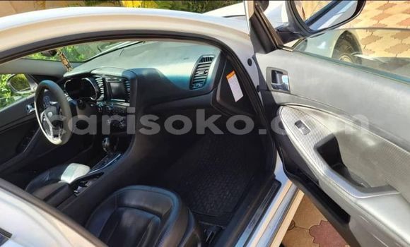 اشتري مستعمل Kia K5 Blanc سيارة في Kigali في Rwanda اشتري مستعمل Kia K5 Blanc سيارة في Kigali في Rwanda