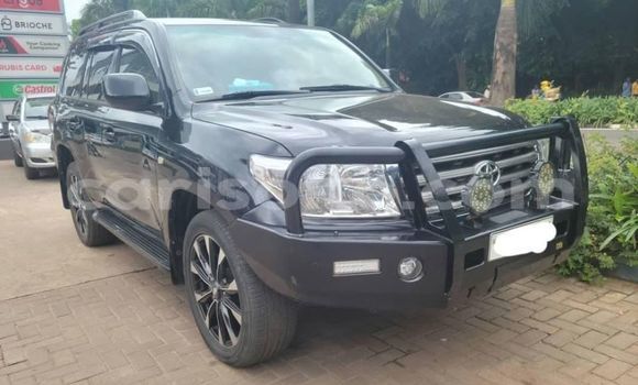 Buy Used Toyota Highlander Black Car in Cyangugu in Cyangugu Buy Used Toyota Highlander Black Car in Cyangugu in Cyangugu